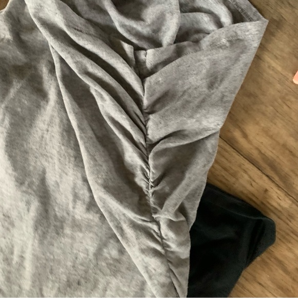 3 Isabel Maternity V neck tees - Picture 3 of 5